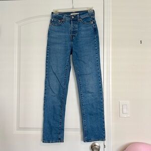 Levi’s Wedgie Jeans Straight-Leg High Rise Cropped size 24
